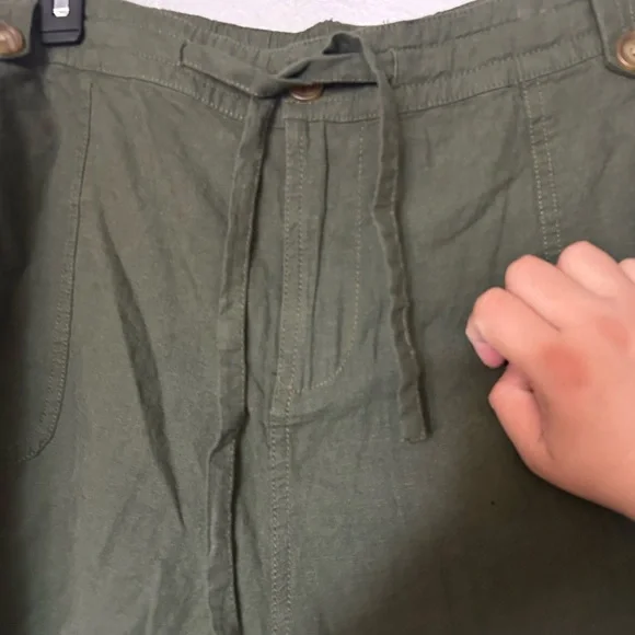 Torrid Olive Green Casual Shorts - Picture 4 of 7